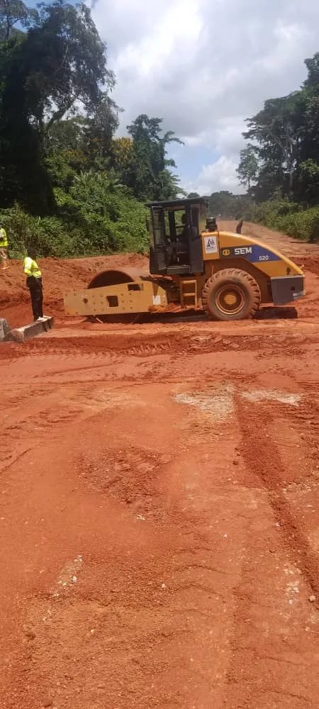 SECTION NKHAKOMBO-LEMBE-YEZOUM ET BRETELLE LOUM